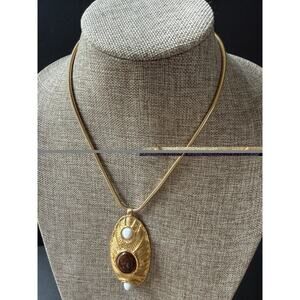 Hattie Carnegie Pendant Pendant Statement Necklace Cabochon Gold Tone Signed 19”